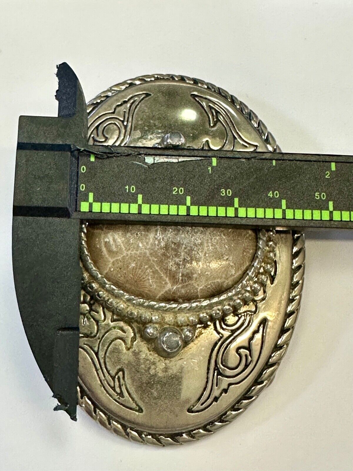 Vintage cabochon cab stone centerpiece on western silver tone belt buckle