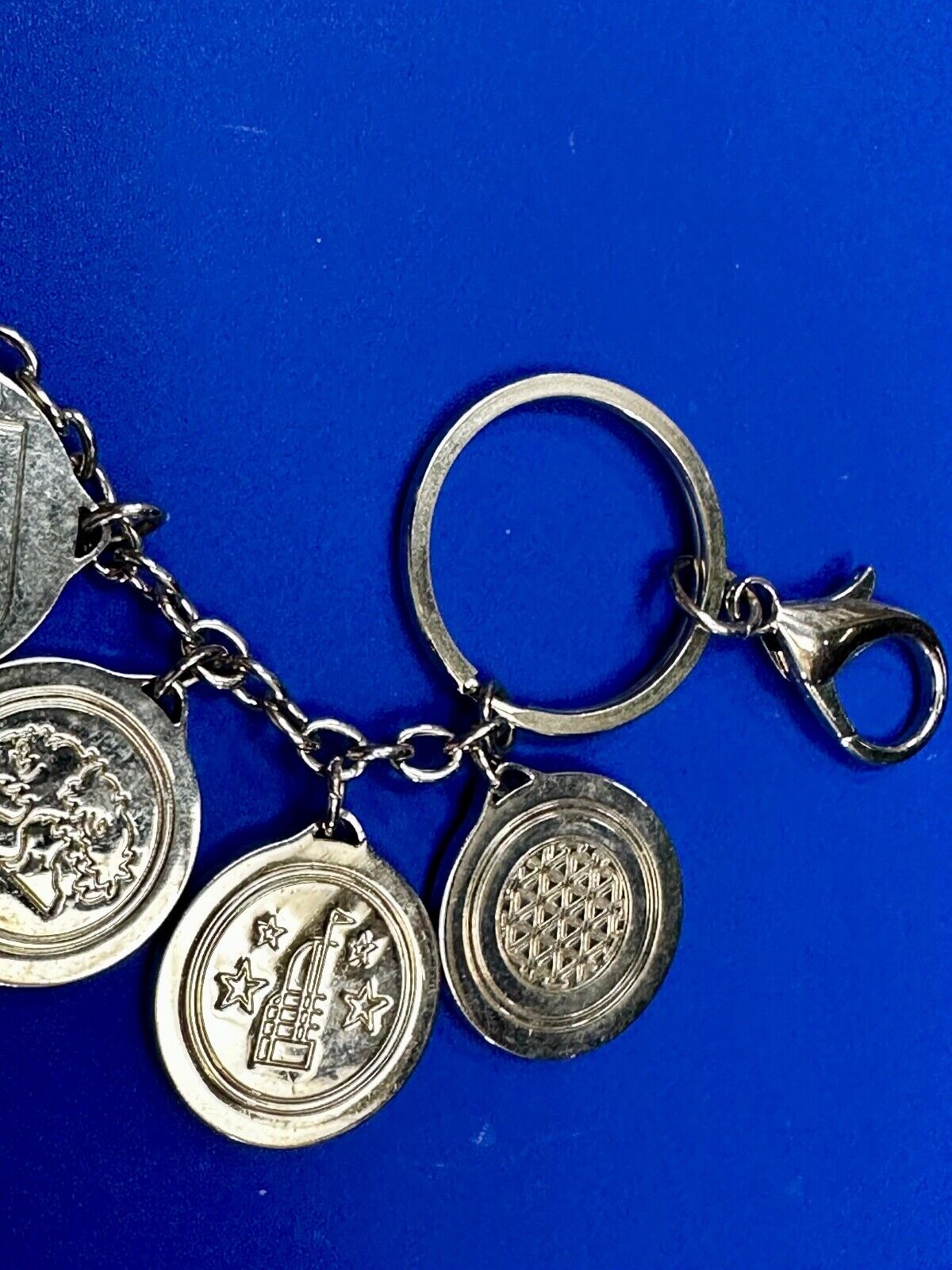 2018 Walt Disney World Souvenir Charm Keychain - Key Ring Chain