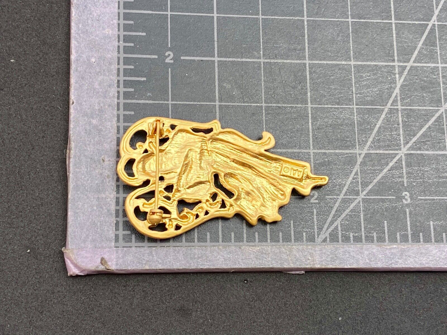 Vintage Angel Brooch Pin Gold Tone Rhinestones Signed AAI