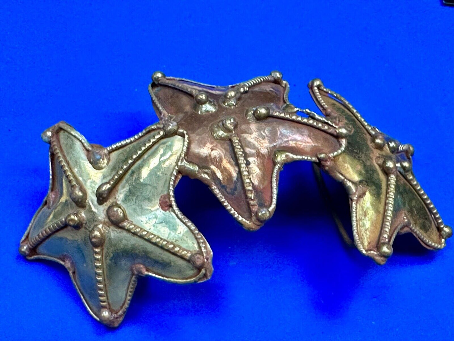 Three connected Starfish Mixed medal & colors , India vibe NOS belt buckle