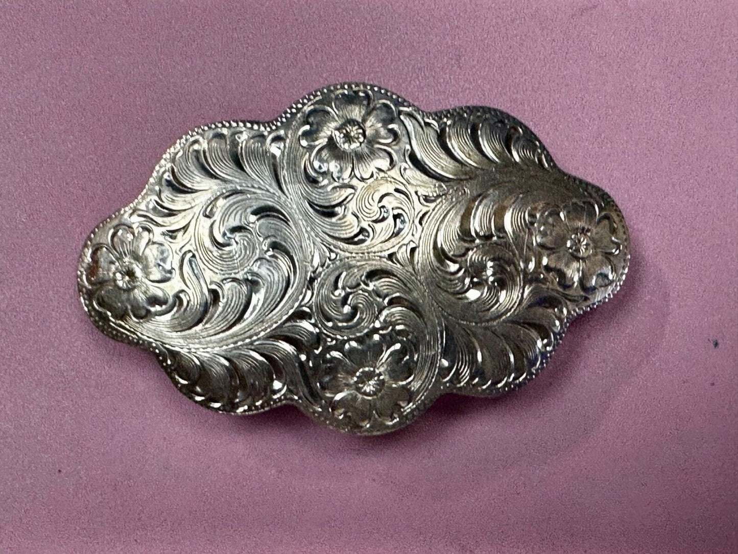 Beautiful Unique Shaped Cutout Flower Swirl Silver Tone Women Belt Buckle