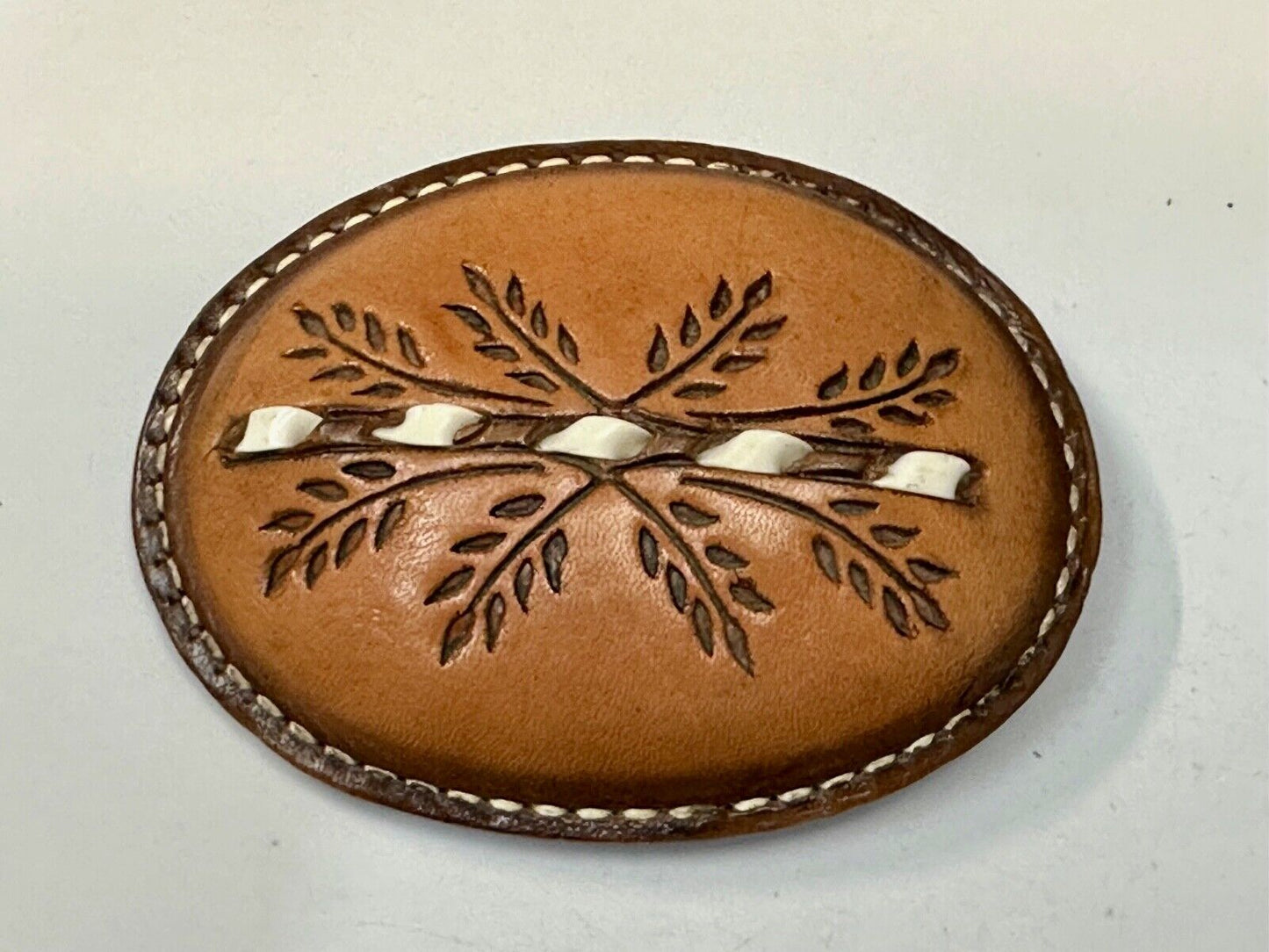 Beautiful Leather Factors Western oval mixed color / tooled Belt Buckle