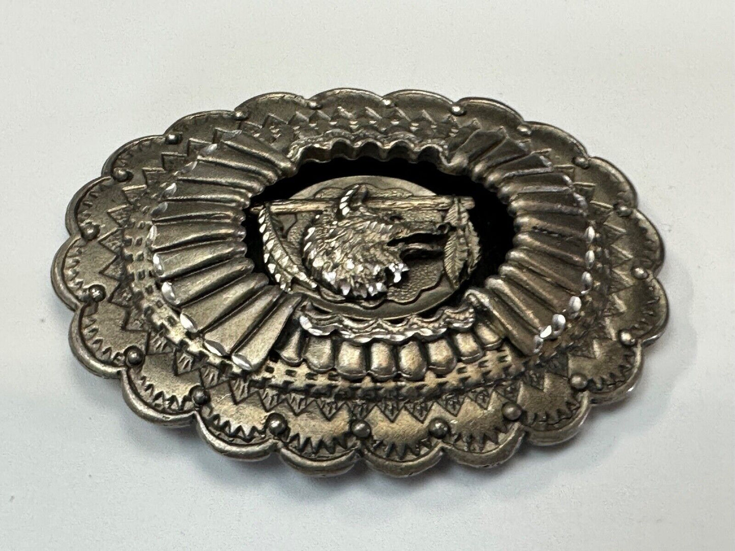 The Great Wolf - Native American Indian Feathers USA made Legends belt buckle