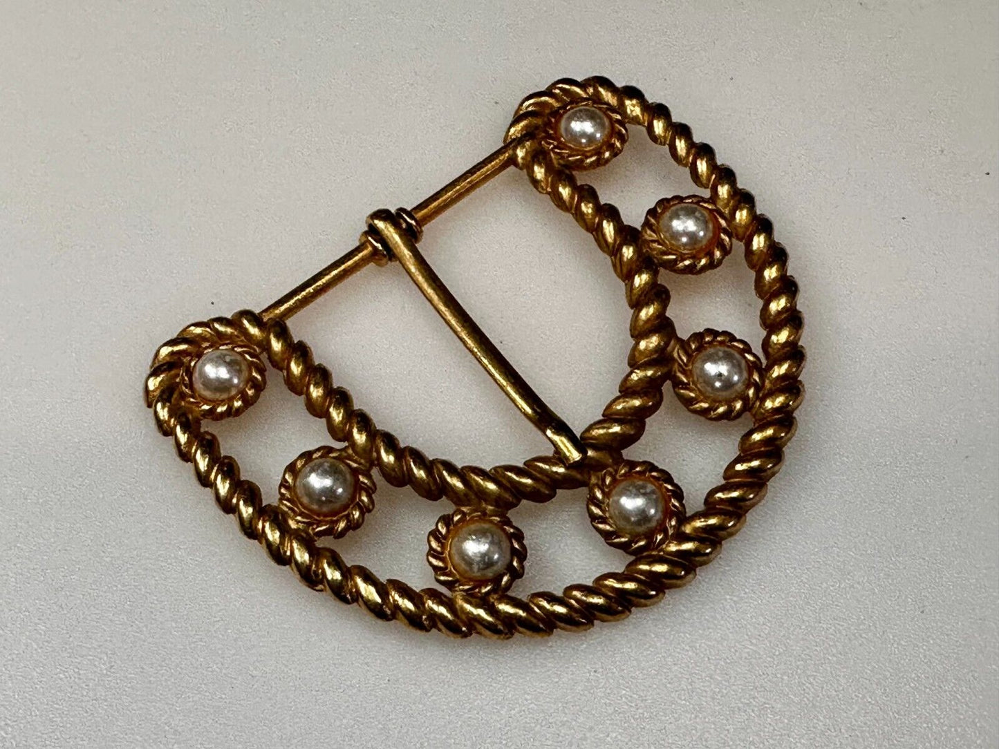 Beautiful Faux Pearl Openwork Rope Border Gold Tone Replacement Belt Buckle