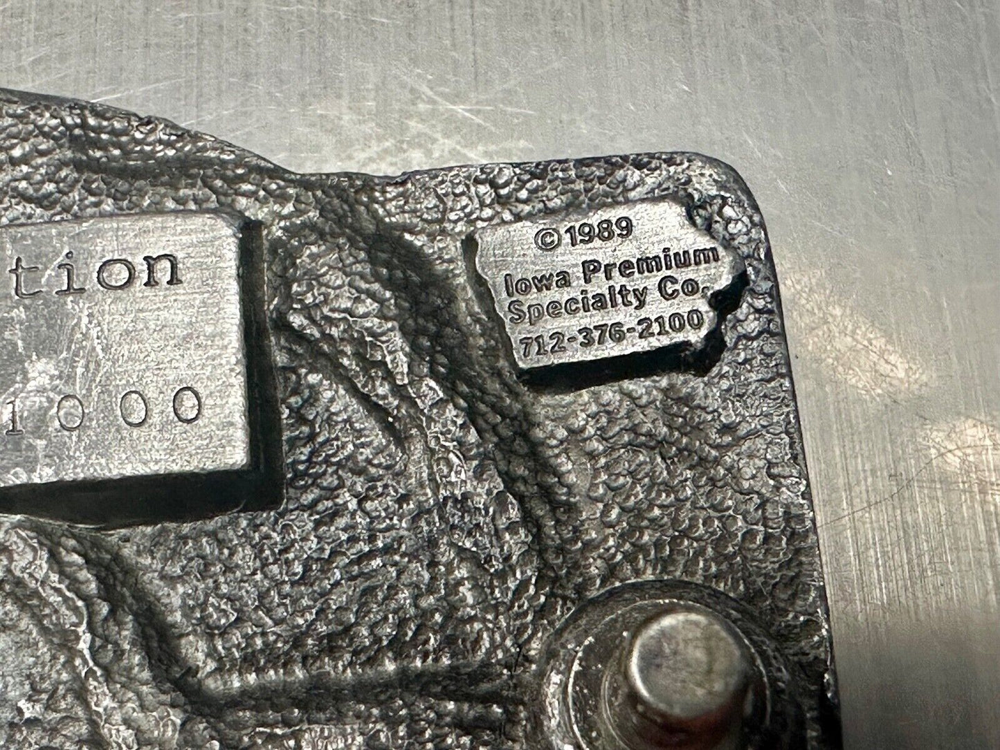 1989 Iowa Farmer - State Farm Commemorative belt buckle