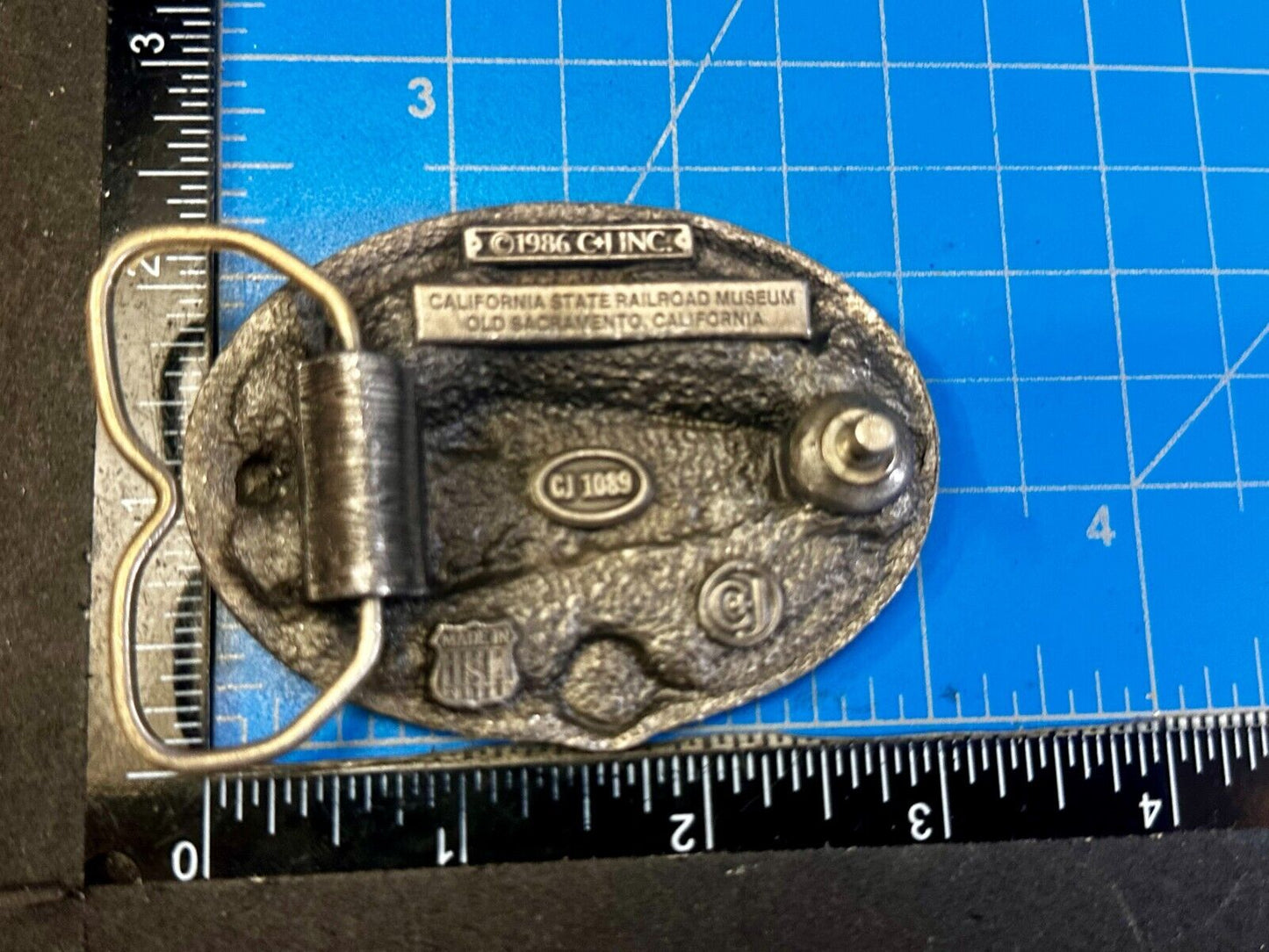 The Covered Wagon Western Pacific Train RR F7 913 EMD VTG 1986 Belt Buckle by CJ
