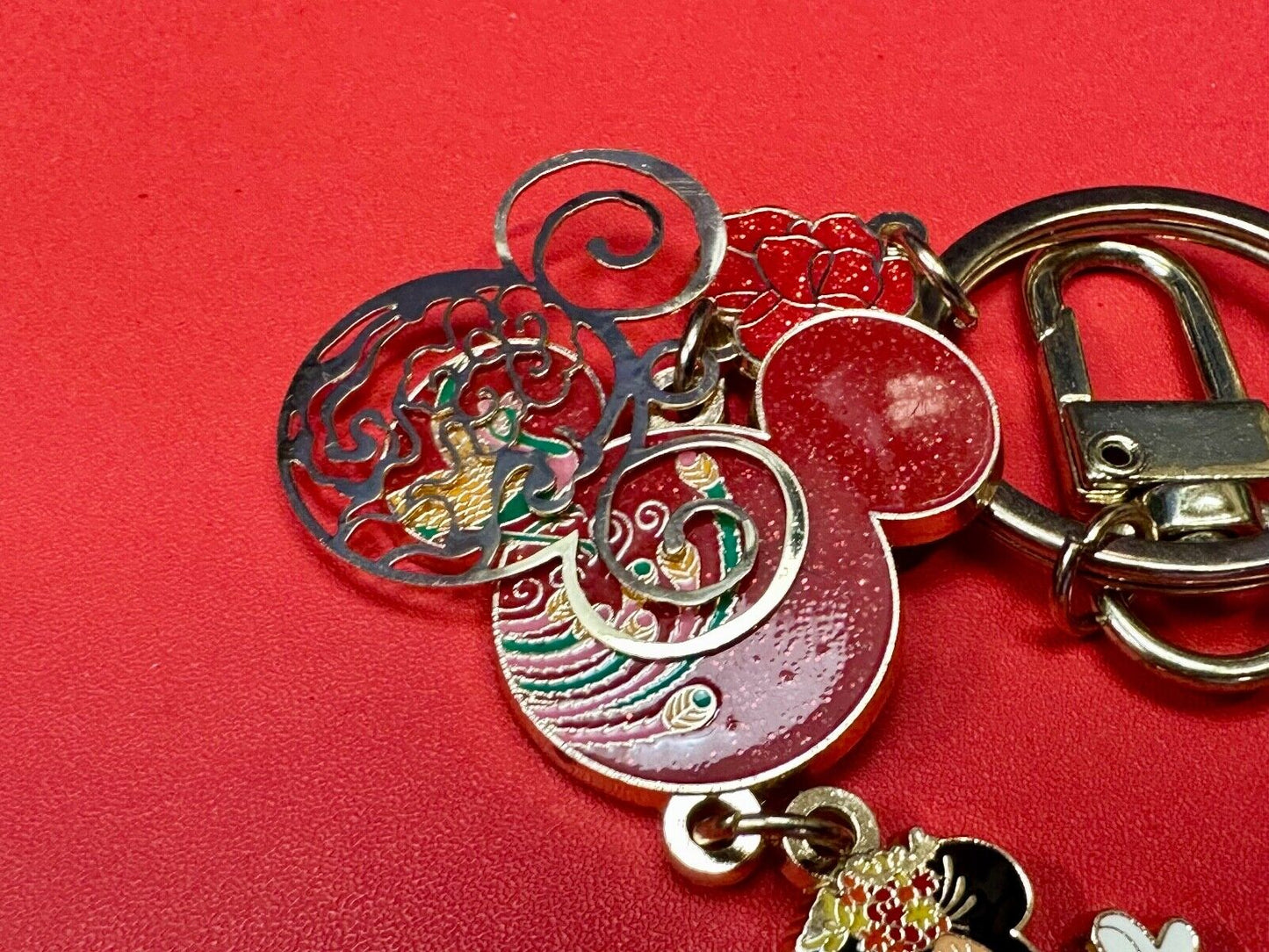 Vintage Dangle Minnie Mouse. - Disneyland Keychain - Key Ring Chain