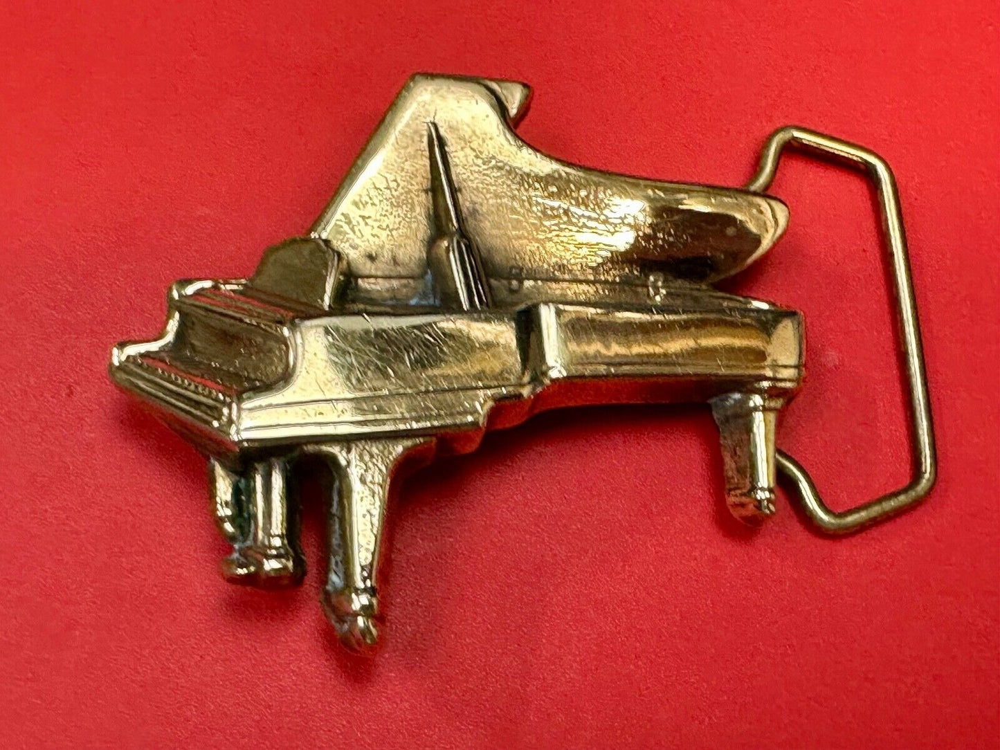 Beautiful Baby Grand Piano 1978 Baron Buckles Solid Brass belt buckle