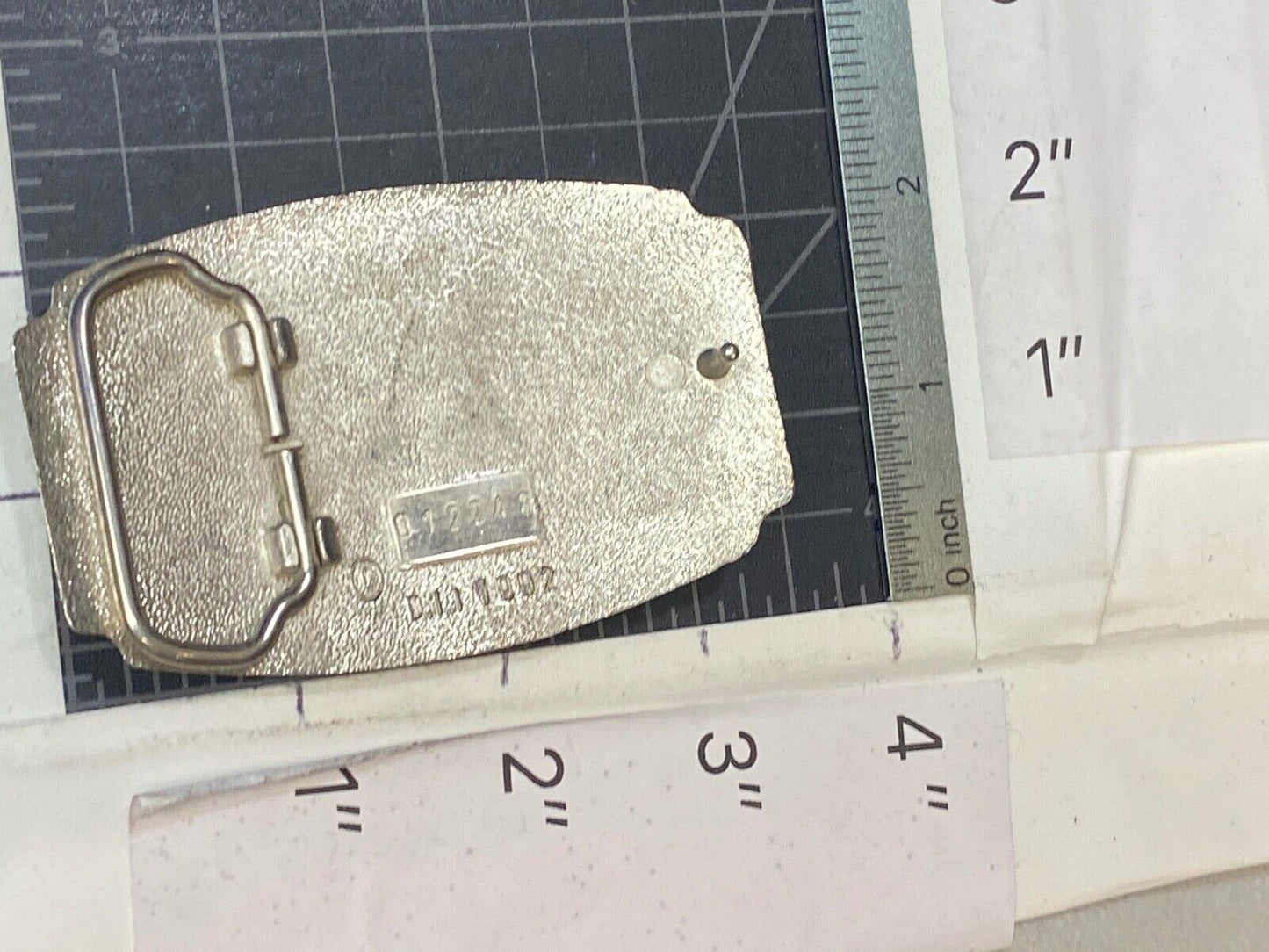 Vintage 1992 US American Wold War II 2 commemorative tribute belt buckle