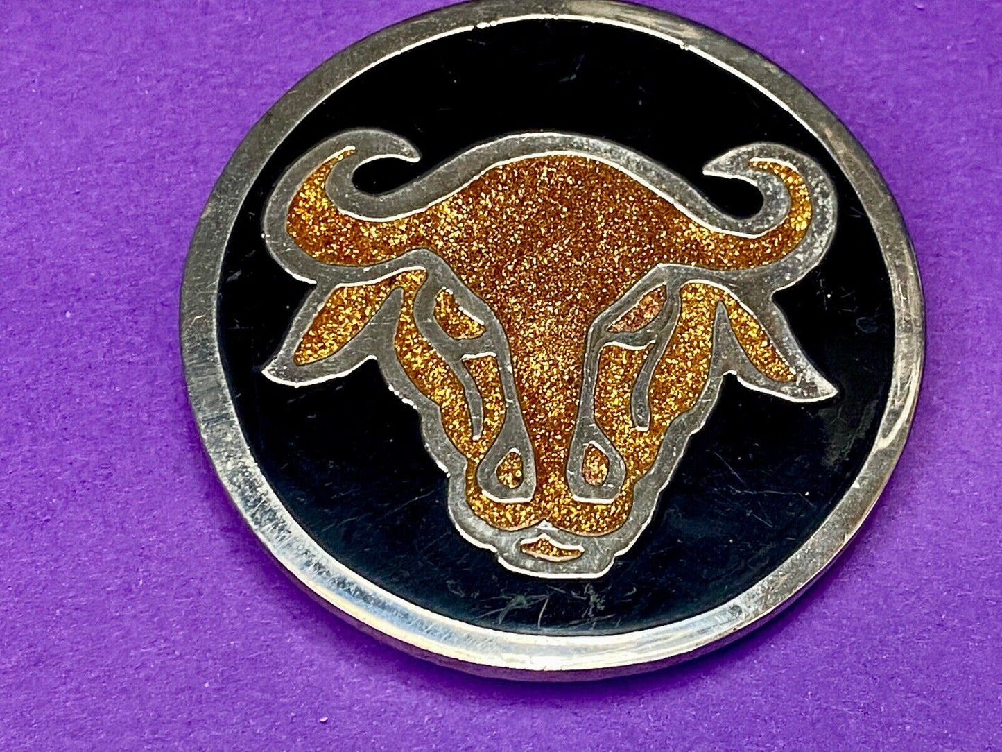 Vintage 1979 round western rodeo steer longhorn cow? belt buckle by PSS