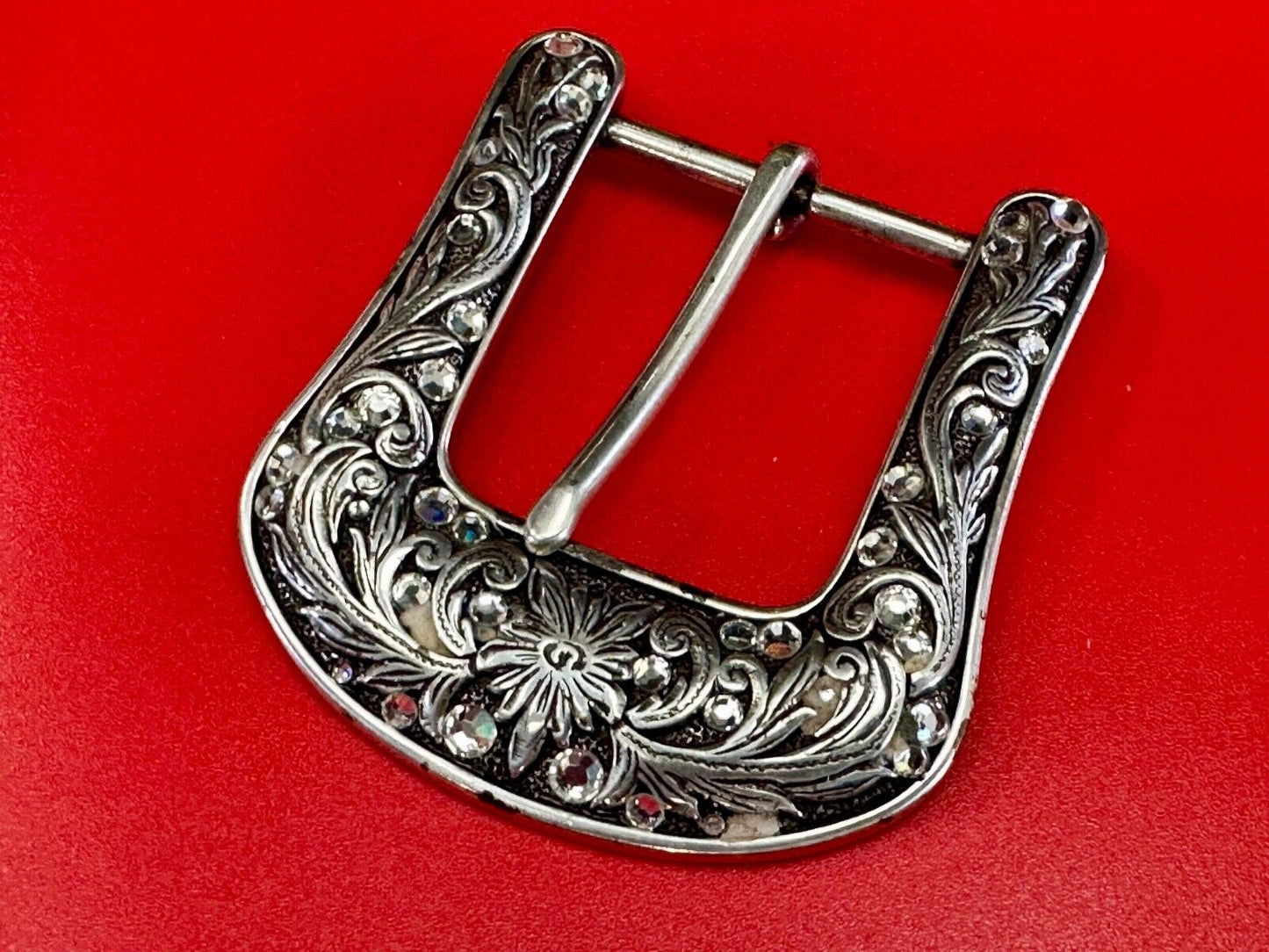 Ariat signed western ornate ranger silver tone belt buckle with Rhinestone's