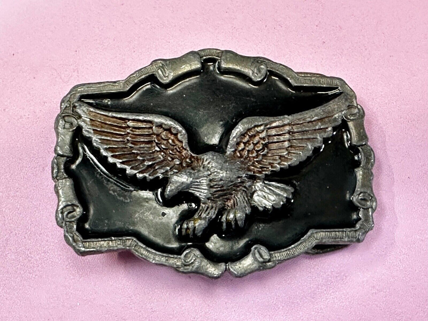 Vintage 1983 Patriotic Flying EAGLE western framed Great American Belt Buckle
