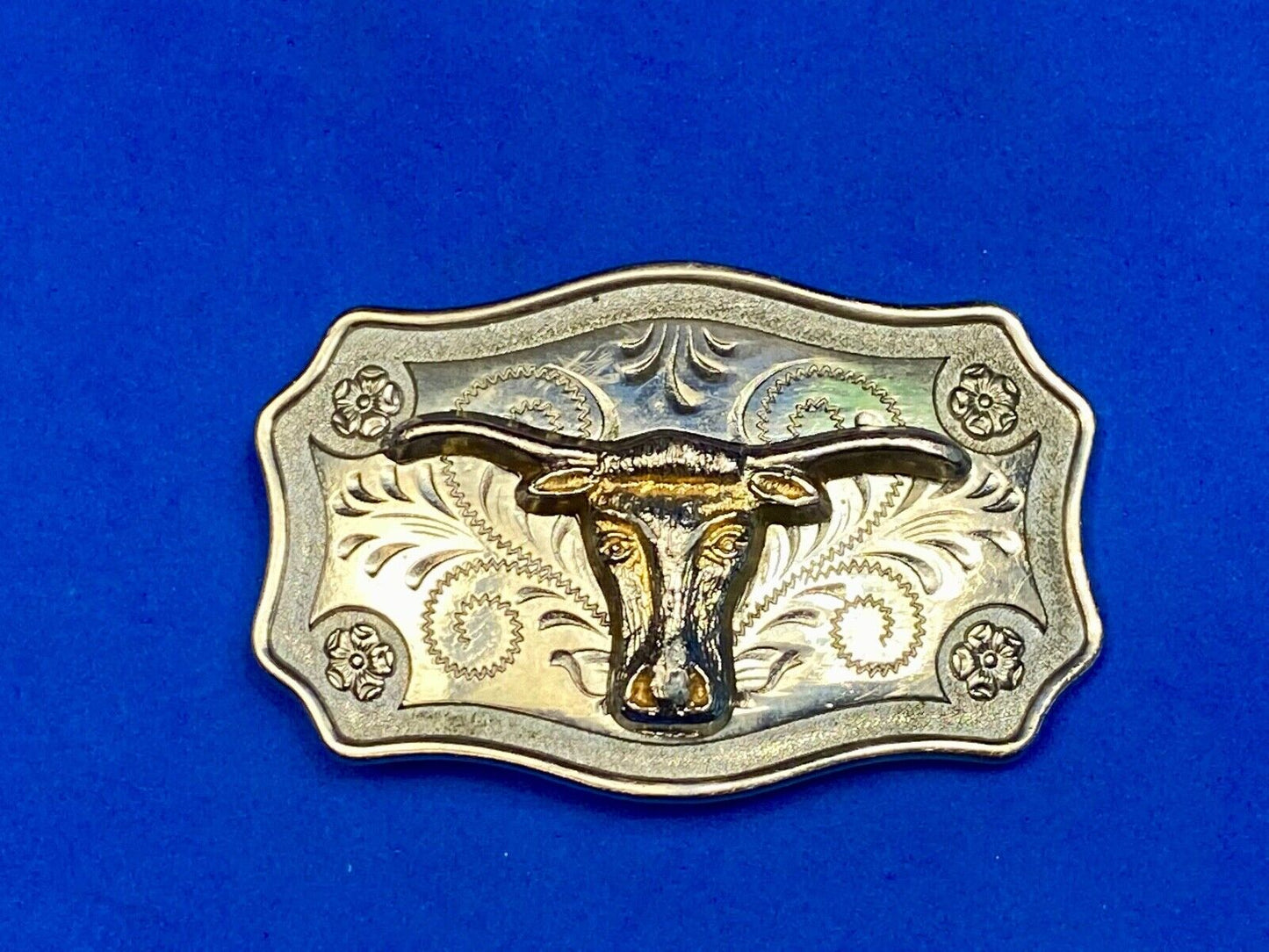 The Texas Longhorn - Western rodeo cattle steer mixed color belt buckle