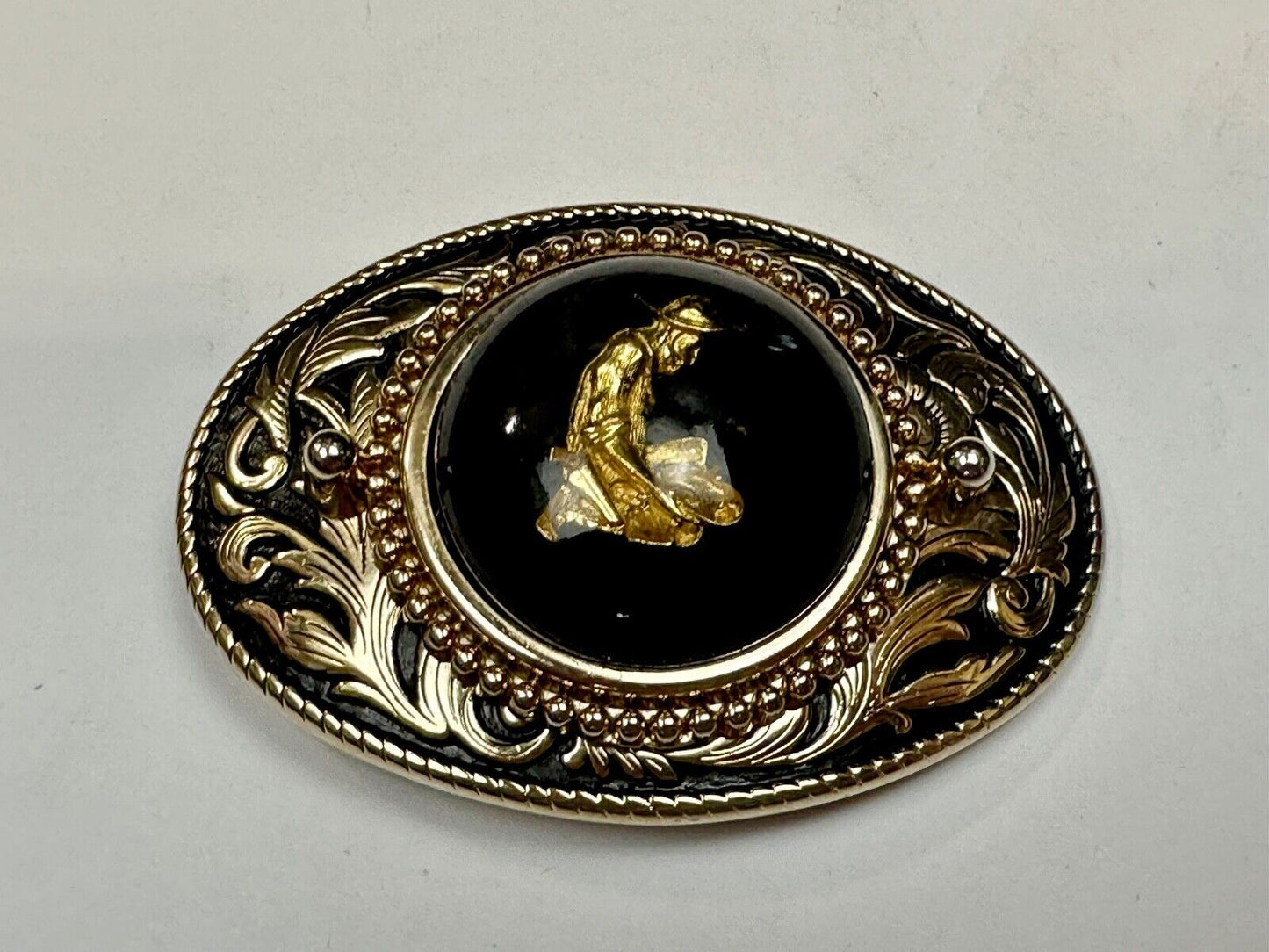 Artisan Gold Panning Beautiful centerpiece in Vintage western Belt Buckle