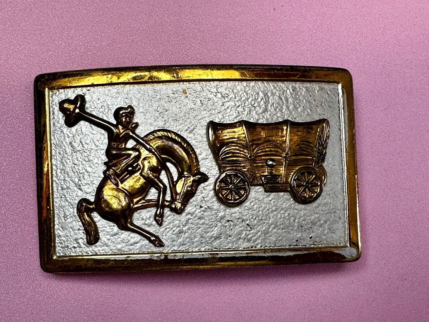 Vintage Cowboy Saddle Bronc western Covered wagon gold tone belt buckle