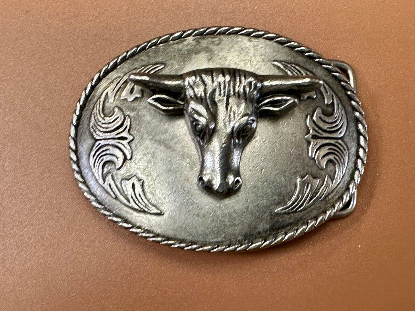 The Longhorn cow steer - cowboys cowgirls western oval silver tone belt buckle