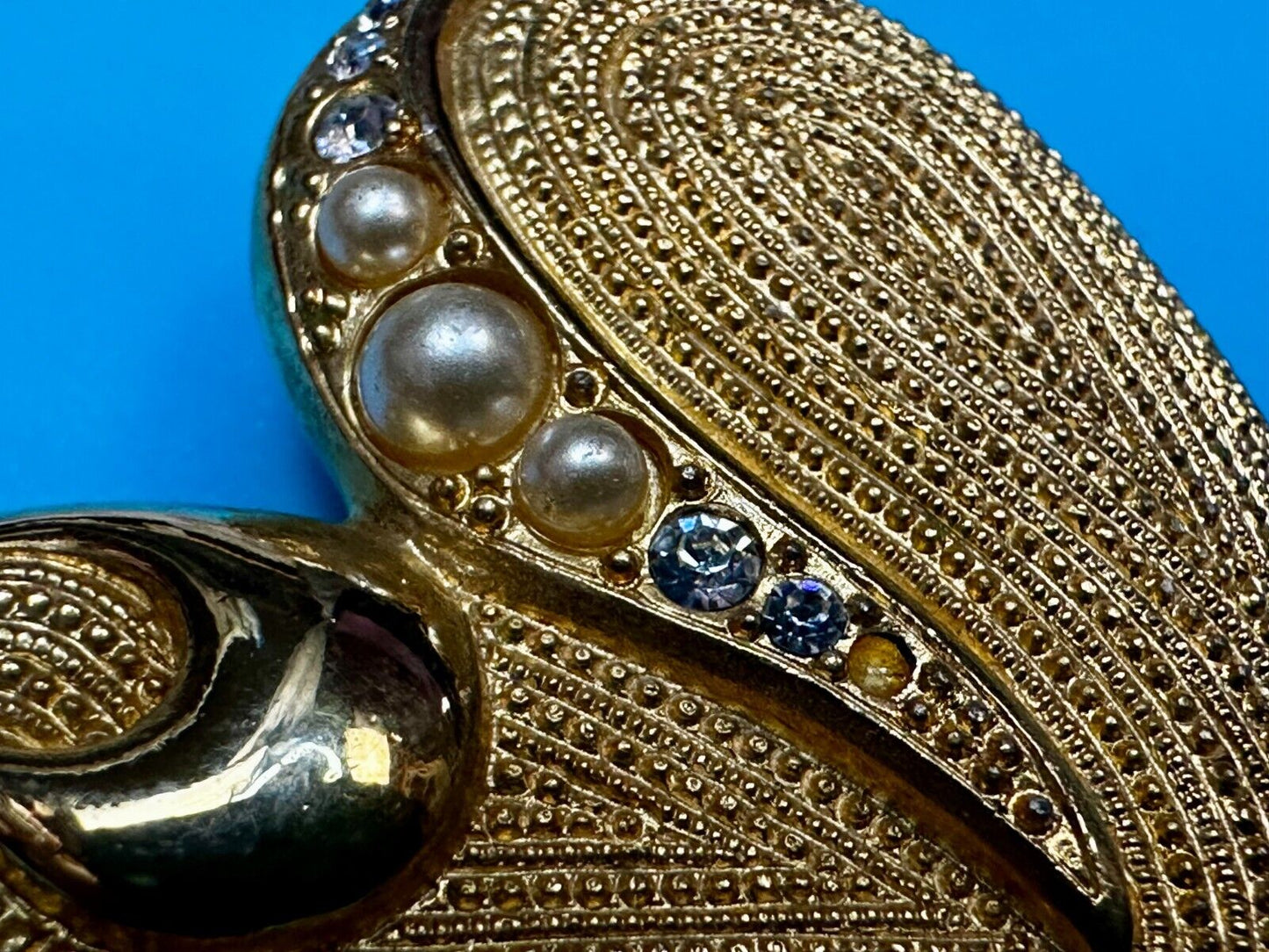 Textured Heart Rhinestones Pearl Brooch by Venue USA - Pin Missing Rhinestone