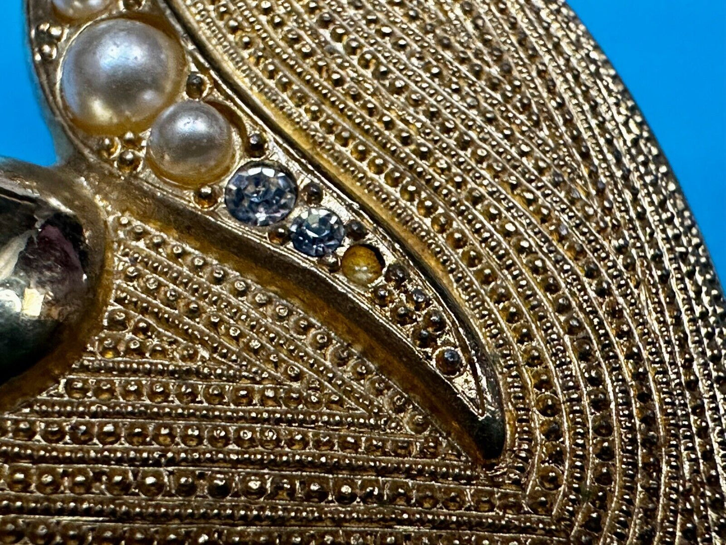 Textured Heart Rhinestones Pearl Brooch by Venue USA - Pin Missing Rhinestone