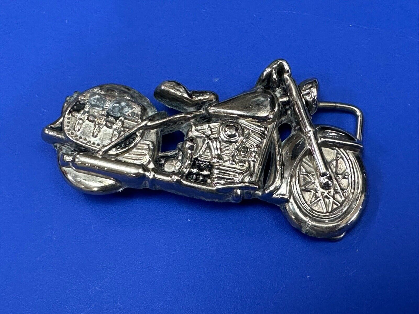 4" wide Figural Motorcycle W/ Saddle bag Silver color bikers belt buckle
