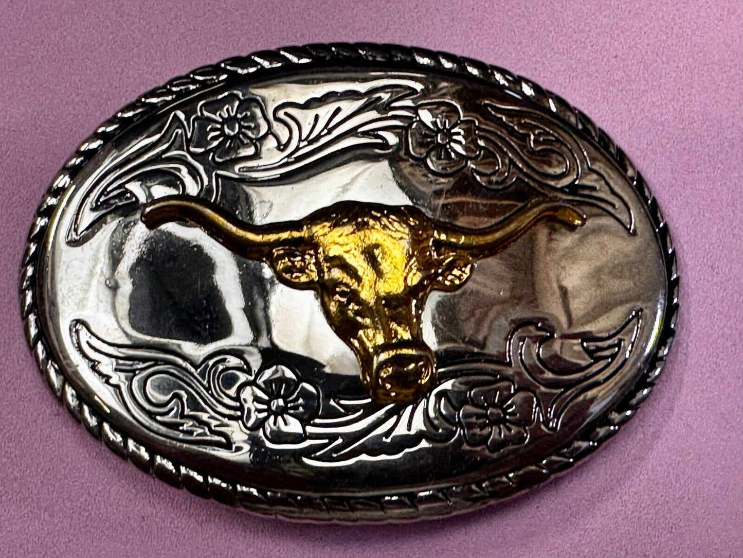 Texas Longhorn Steer Bull Cow Skull Reflective Oval Two Tone Vintage Belt Buckle
