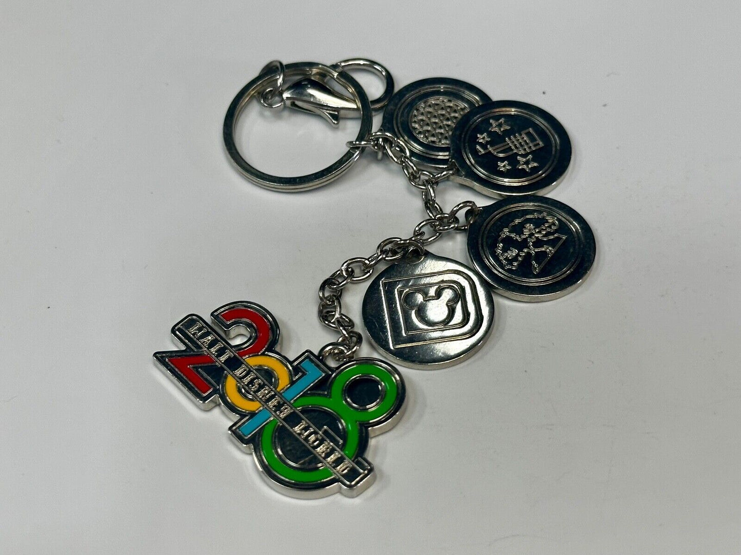 2018 Walt Disney World Souvenir Charm Keychain - Key Ring Chain