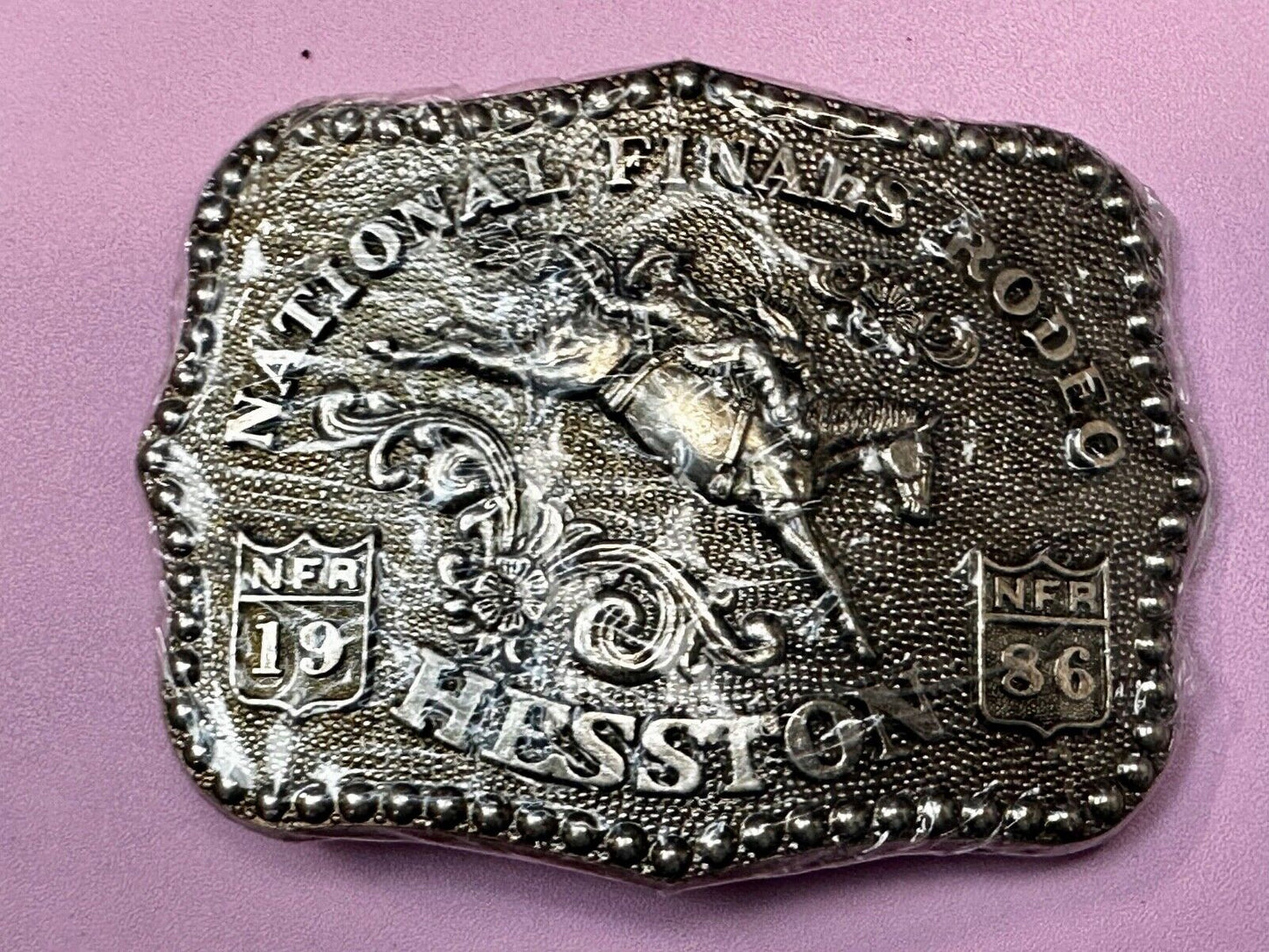 1986 ADULT SIZE NATIONAL FINALS RODEO HESSTION NFR NOS Cowboys Belt Buckle
