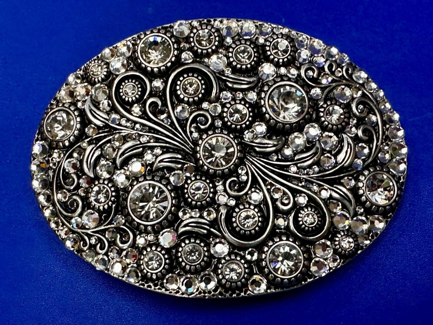 Beautiful Sparkling Rhinestone Accented Leaf Swirl Western Fashion Belt Buckle