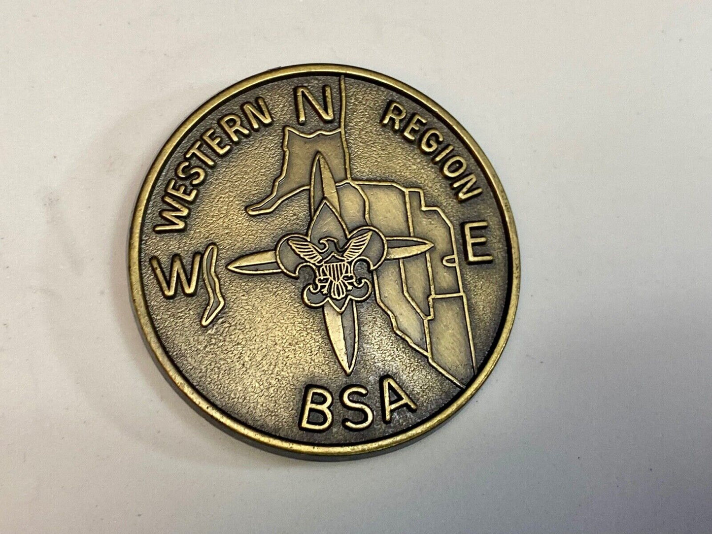 Vintage Bsa Western Region Boy Scouts Compass Figural Round Belt Buckle