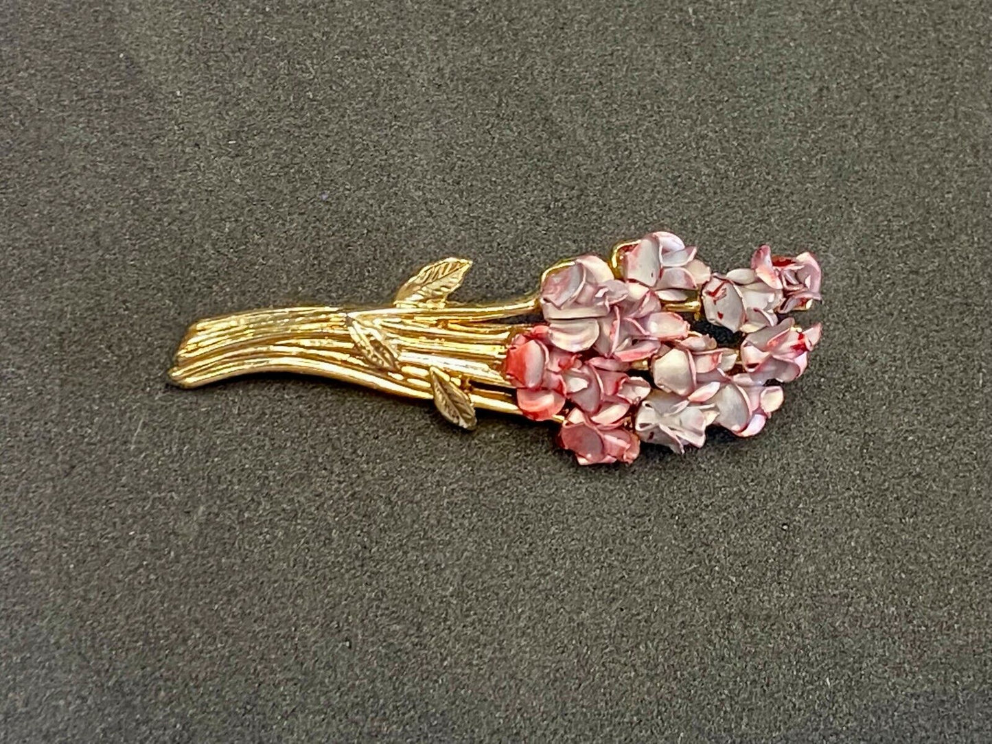 Vintage Danbury Mint For Avon Red Rose Bouquet Brooch Dm 97 Gold Plated Broach