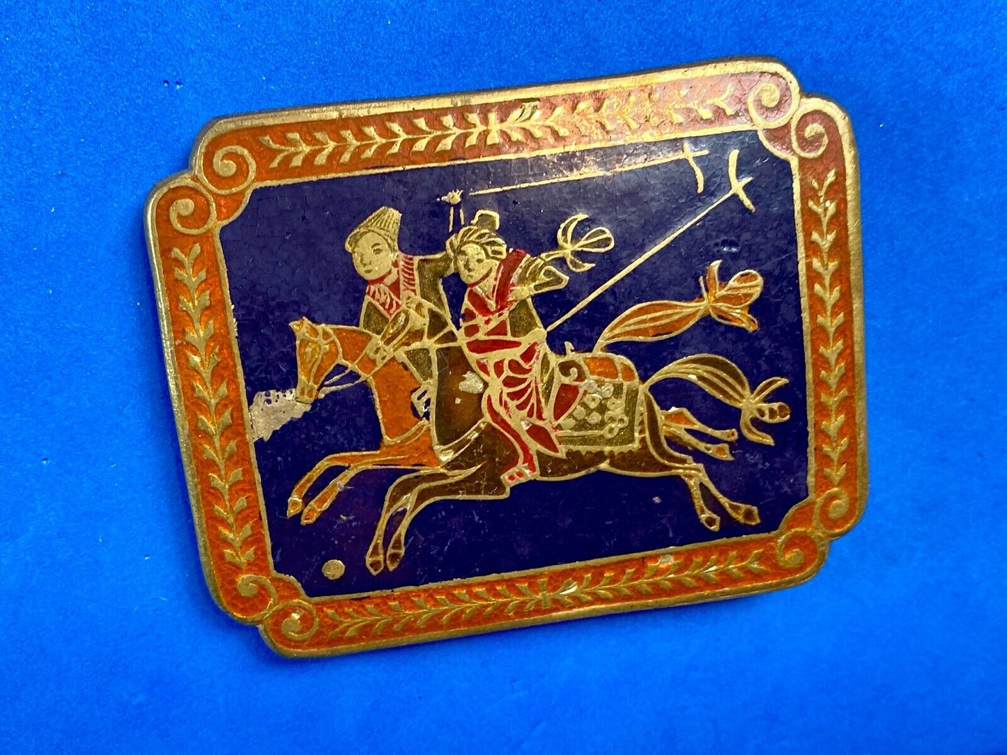 beautiful - riding horseback soldiers? Made in India - Dual pin belt buckle