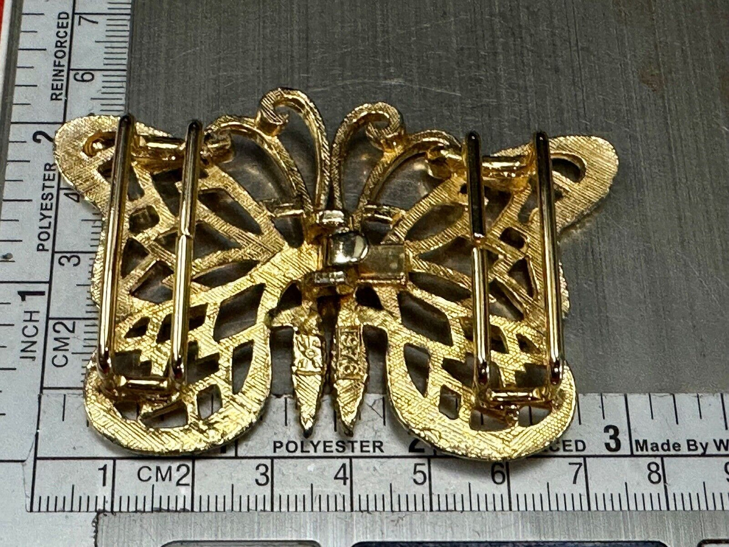 Beautiful BUTTERFLY gold tone two-piece interlocking Mimi Di N 1976 belt buckle