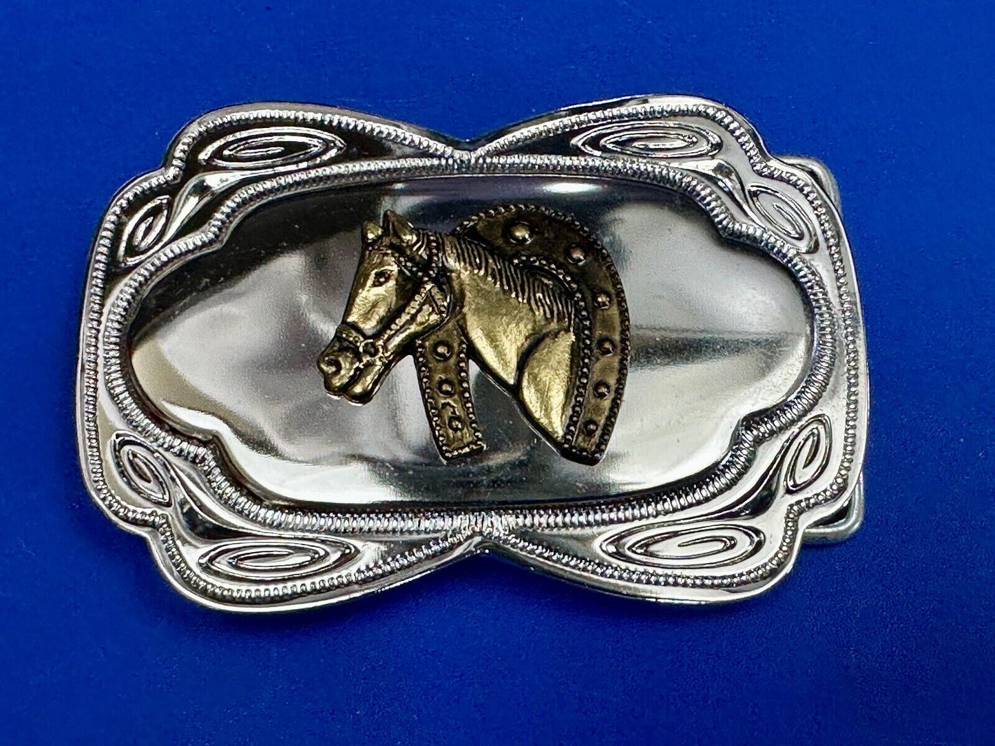 Beautiful NOS Horse head through lucky horseshoe - Two tone belt buckle