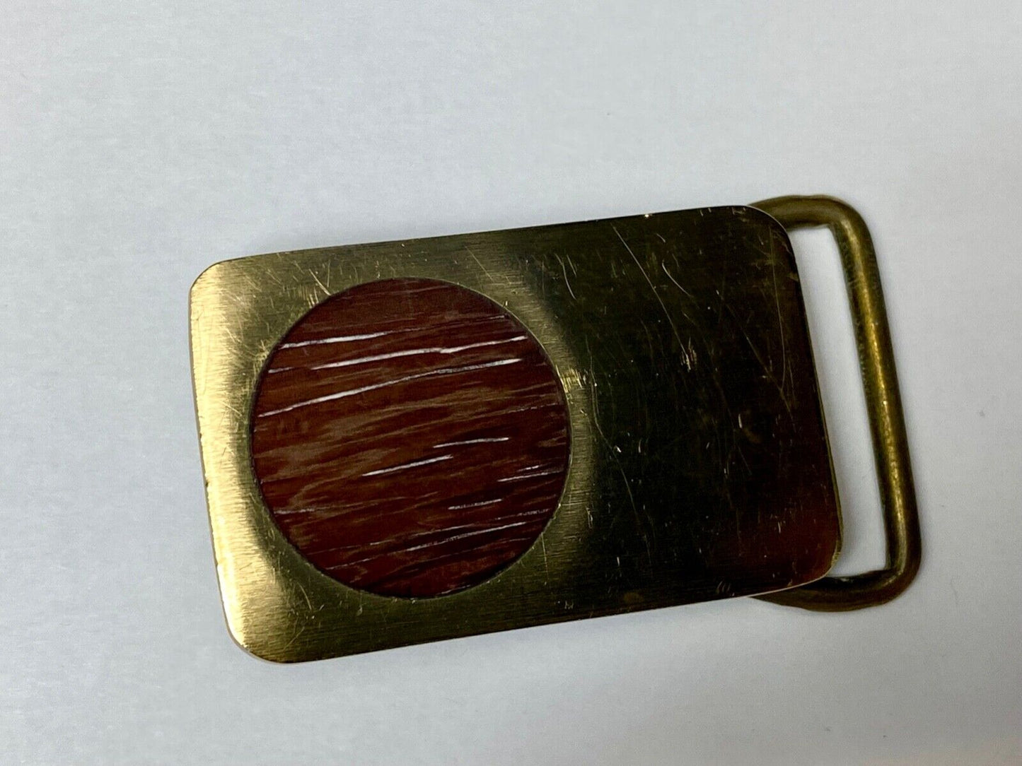 VINTAGE 1979 *WOOD INLAID (ROUND SHAPE)* SOLID BRASS BTS BELT BUCKLE