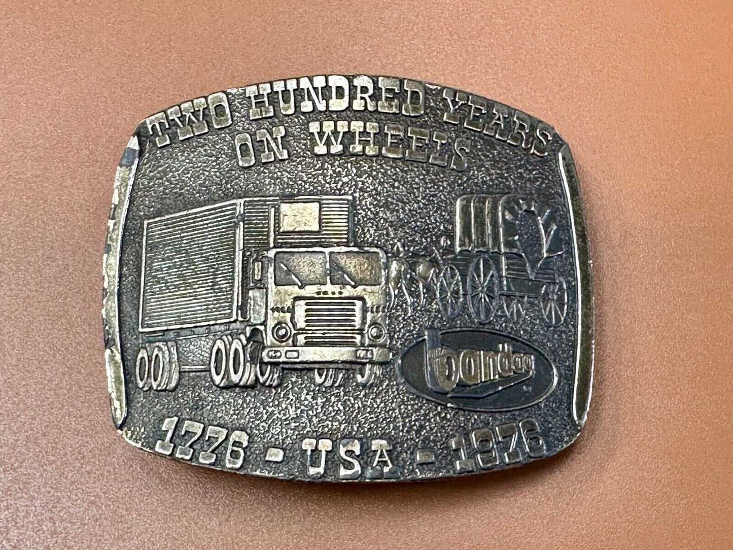 Bandog 200 years on wheels Semi Wagon Bicentennial belt buckle by Lewis Buckles