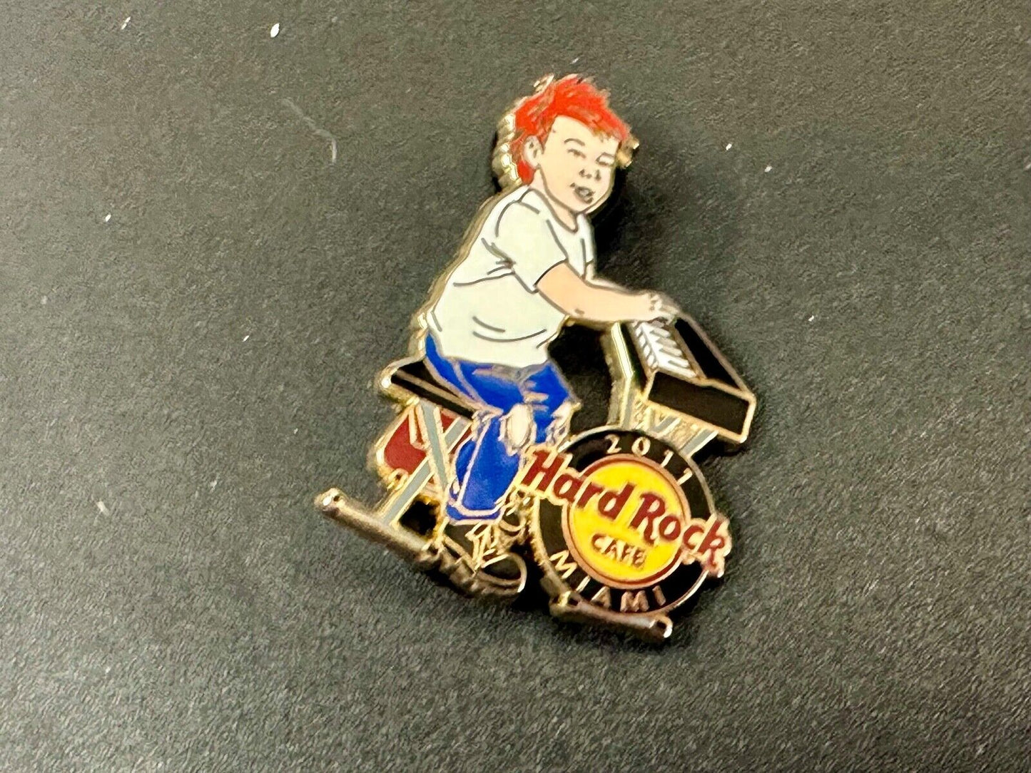 2011 Miami FL Keyboard Player Hard Rock Cafe Baby Rocker collectors pin