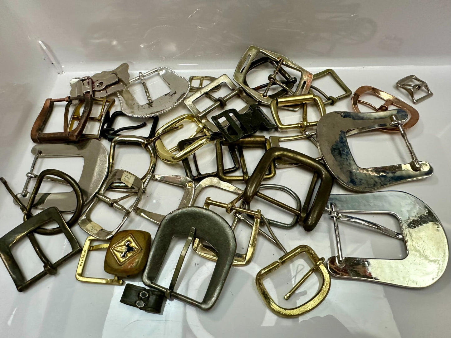 33 Piece Mixed Lot, Grab Bag - Resale Gifts! Vintage & Modern Belt Buckles