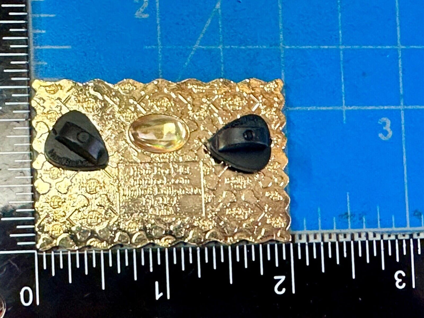 2009 Hard Rock Cafe Collectors San Diego California Stamp Style pin