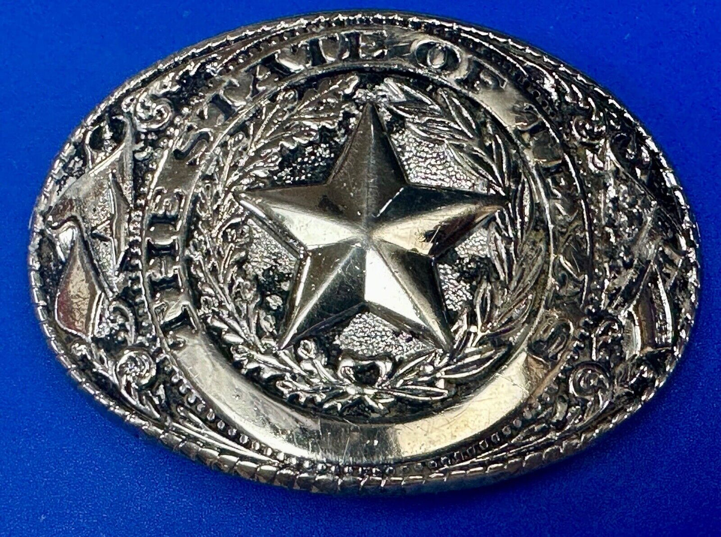 The Great State of Texas Star & Flag Silver color USA made western belt buckle