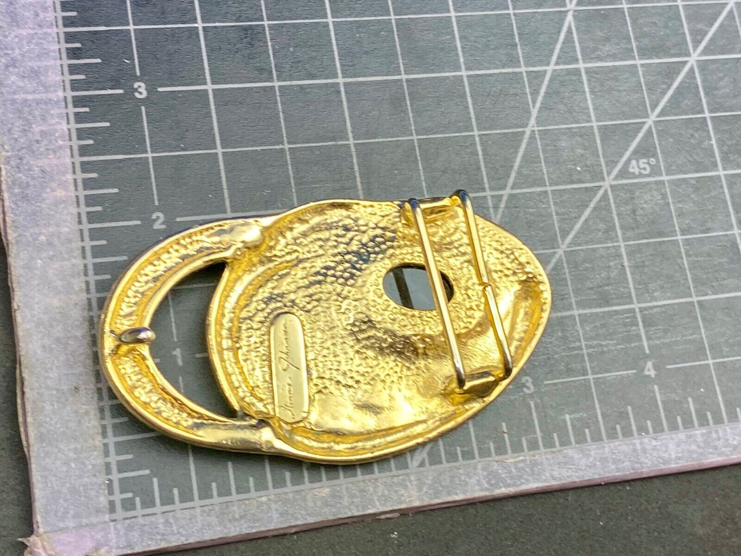 VINTAGE ABSTRACT ARTWORK GOLD TONE BACK CENTERPIECE BELT BUCKLE Ginnie Johnson