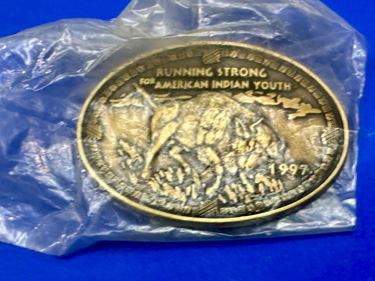 1997 RUNNING STRONG FOR AMERICAN INDIAN YOUTH BUFFALO BELT BUCKLE