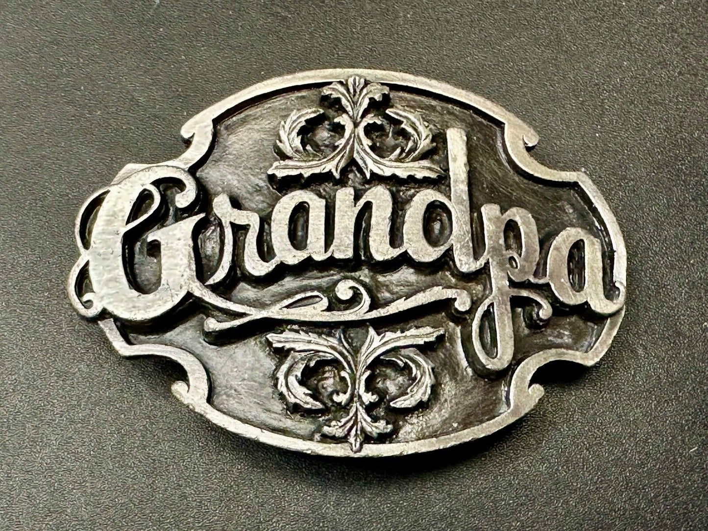 1988 Deep Cast Pewter " GRANDPA " Belt BUCKLE ~ # A-80 by Siskiyou Made in USA