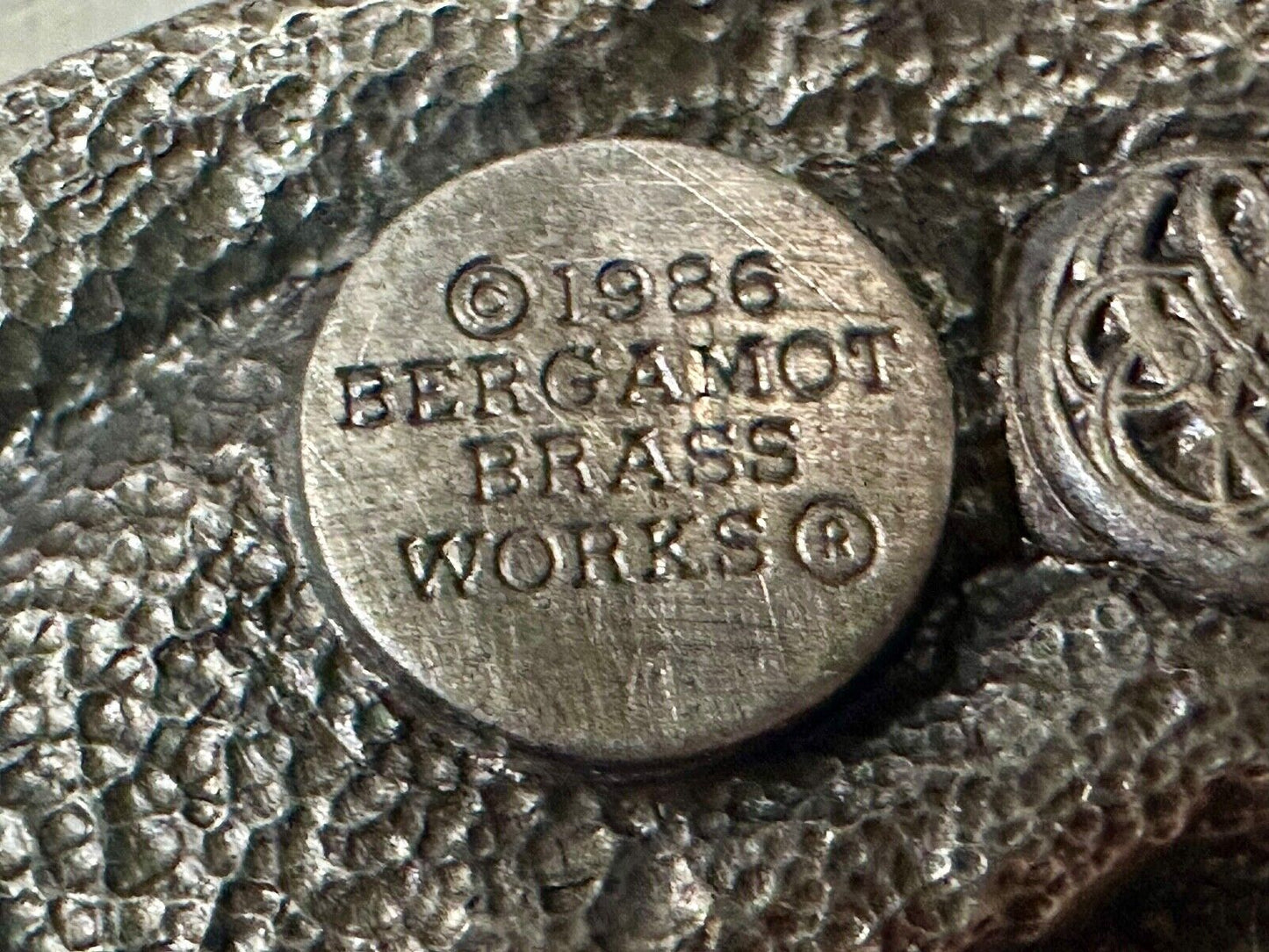 The North American Elk Commemorative Vtg. 1986 Bergamot Brass Works belt buckle