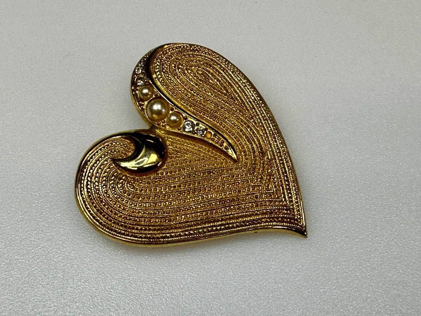 Textured Heart Rhinestones Pearl Brooch by Venue USA - Pin Missing Rhinestone
