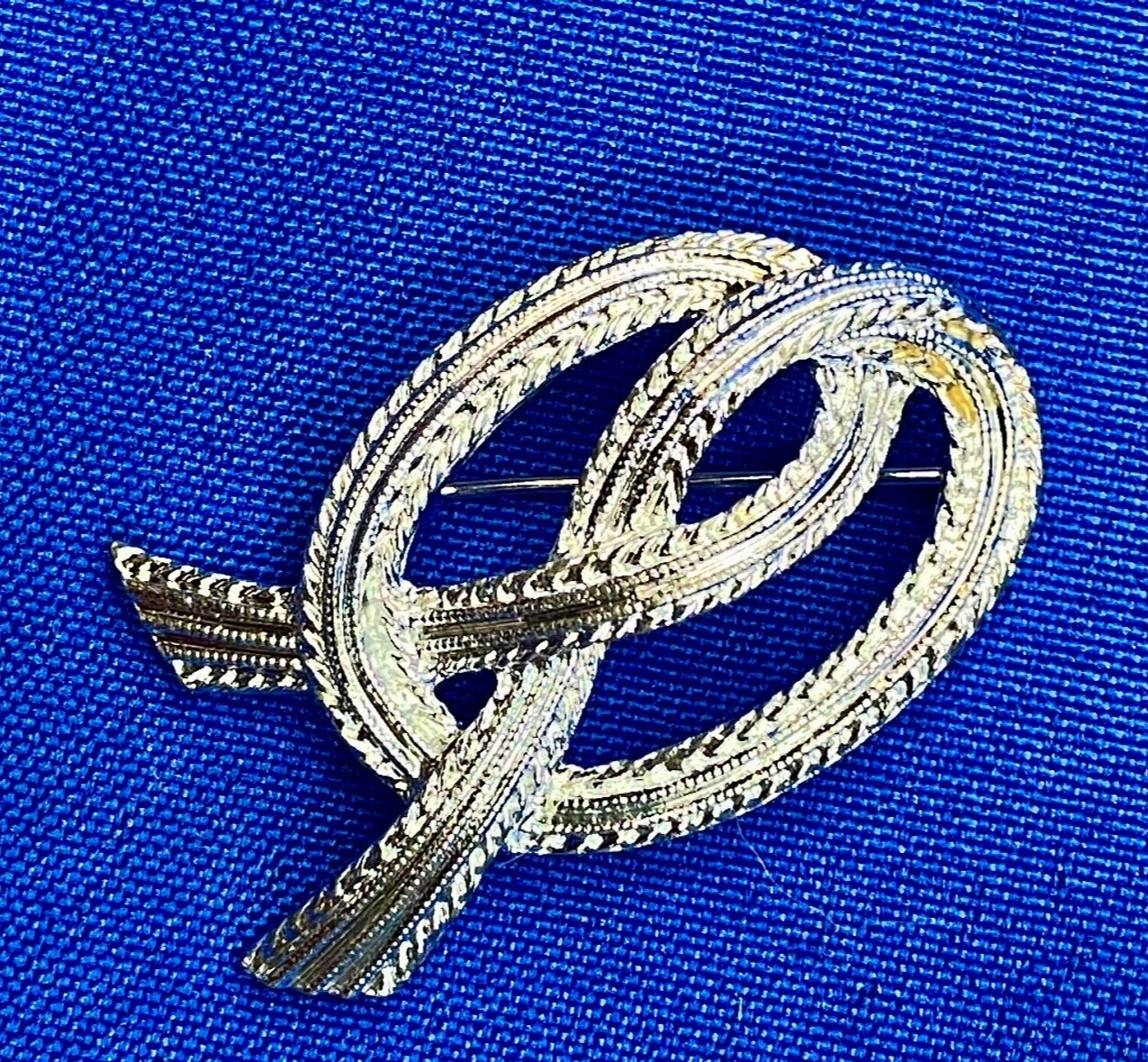 Vintage Emmons Knotted Bow Silver Tone Brooch Pin Costume Jewelry