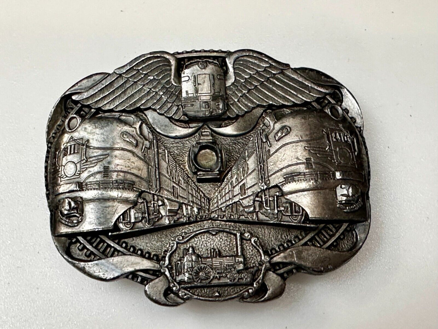 Two Train Engine Side by Side RailRoad RR 1990's L-900 Bergamot Belt Buckle