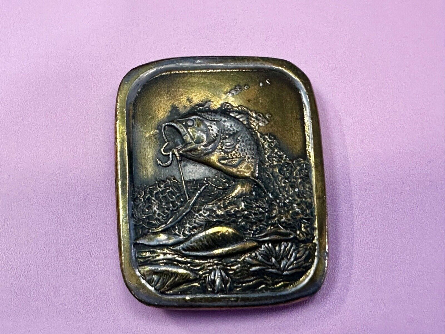 Bass Sport Fishing Vintage 1976 Indiana Metal Craft Belt Buckle