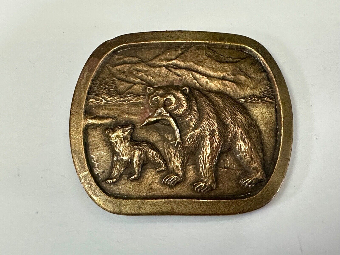 Black Bear with Cub learning to Fish vintage Indiana Metal Craft belt buckle
