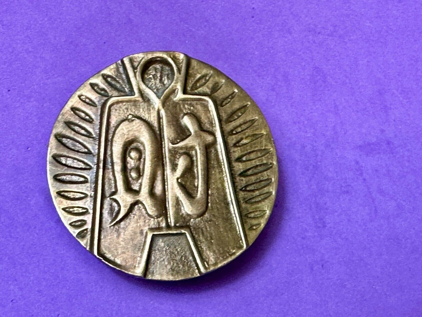 Aztec Mayan Figure Symbols Vintage Round Brass Hippy Style Belt Buckle