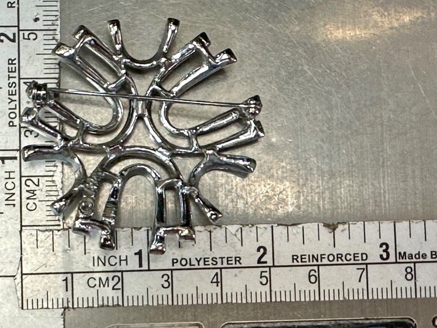 unique see through Sarah Coventry signed silver tone brooch pin