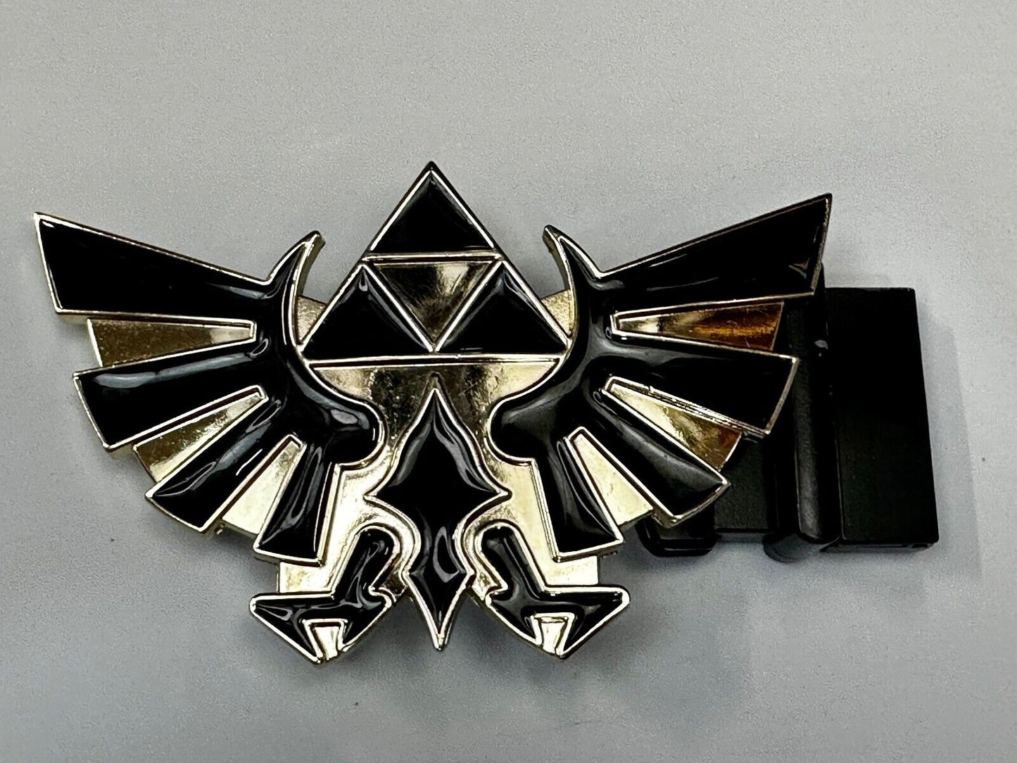 The Legend Of Zelda Triforce Nintendo 2011 Belt Buckle with buckle extender
